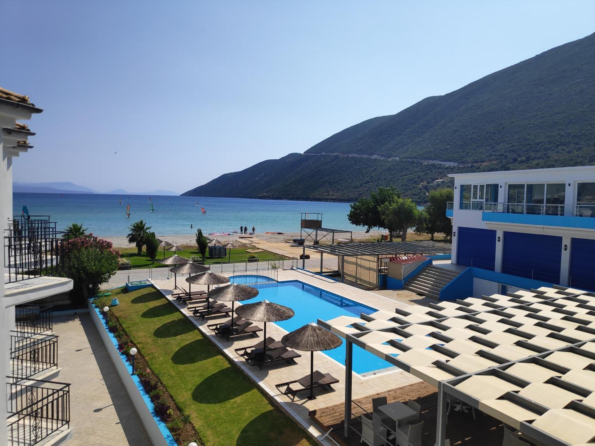 Surf Hotel فاسيليكي الغرفة الصورة