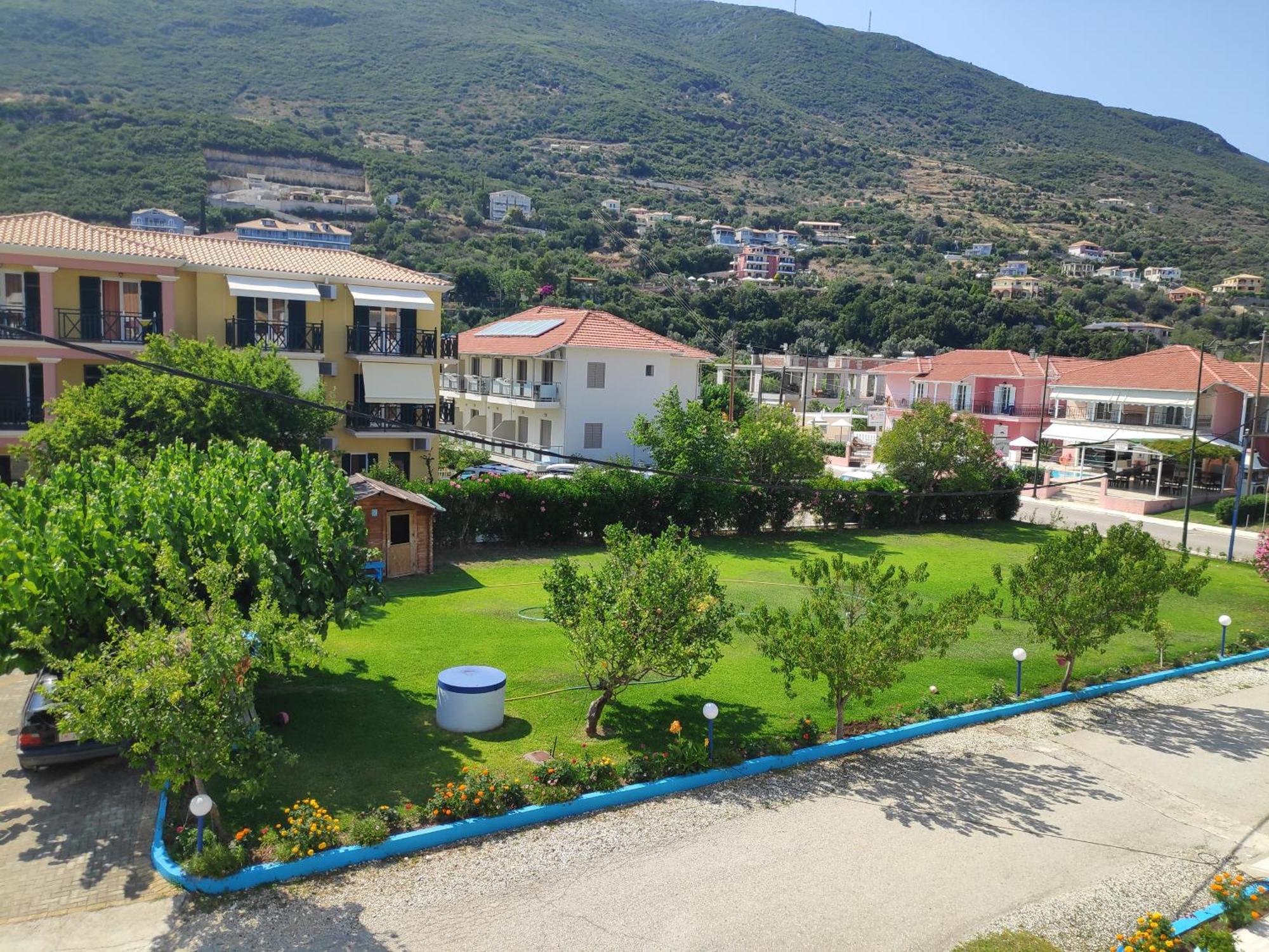 Surf Hotel فاسيليكي الغرفة الصورة