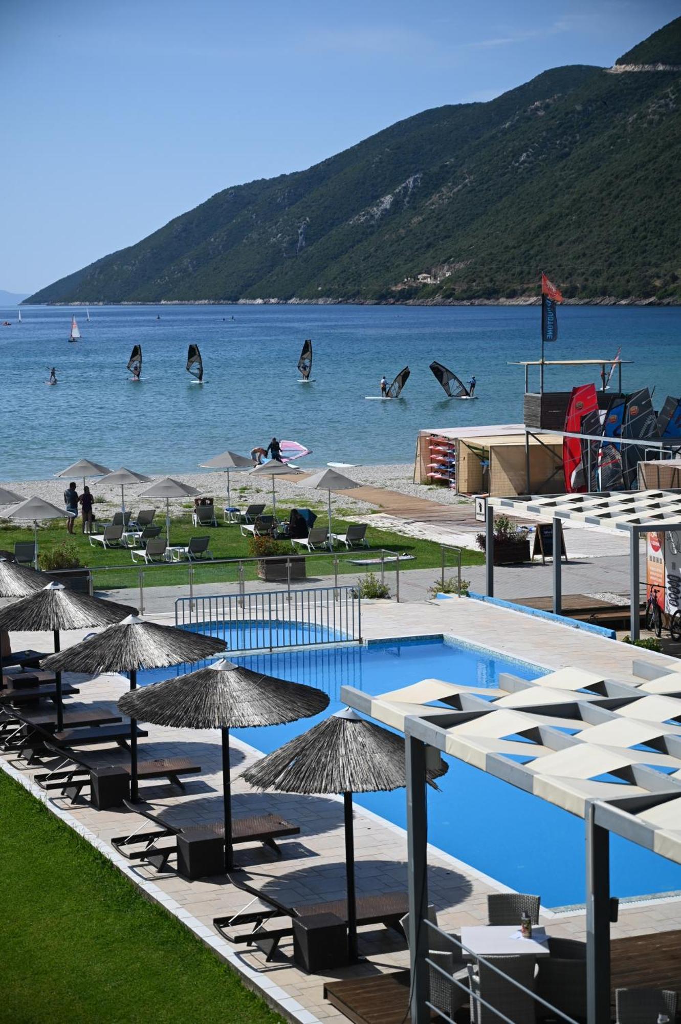 Surf Hotel فاسيليكي المظهر الخارجي الصورة